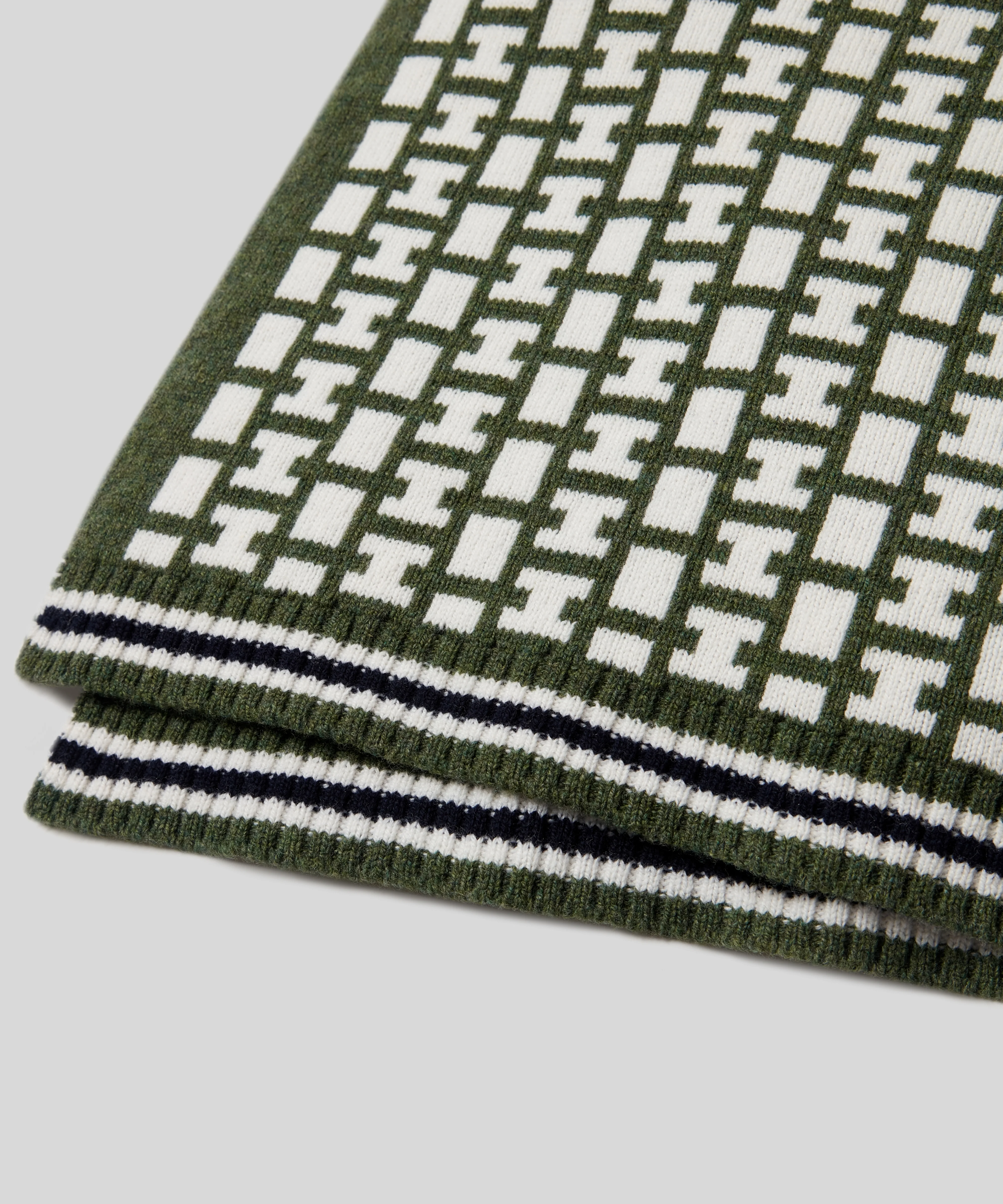 Goodwood England Lambswool Blanket - Image 2