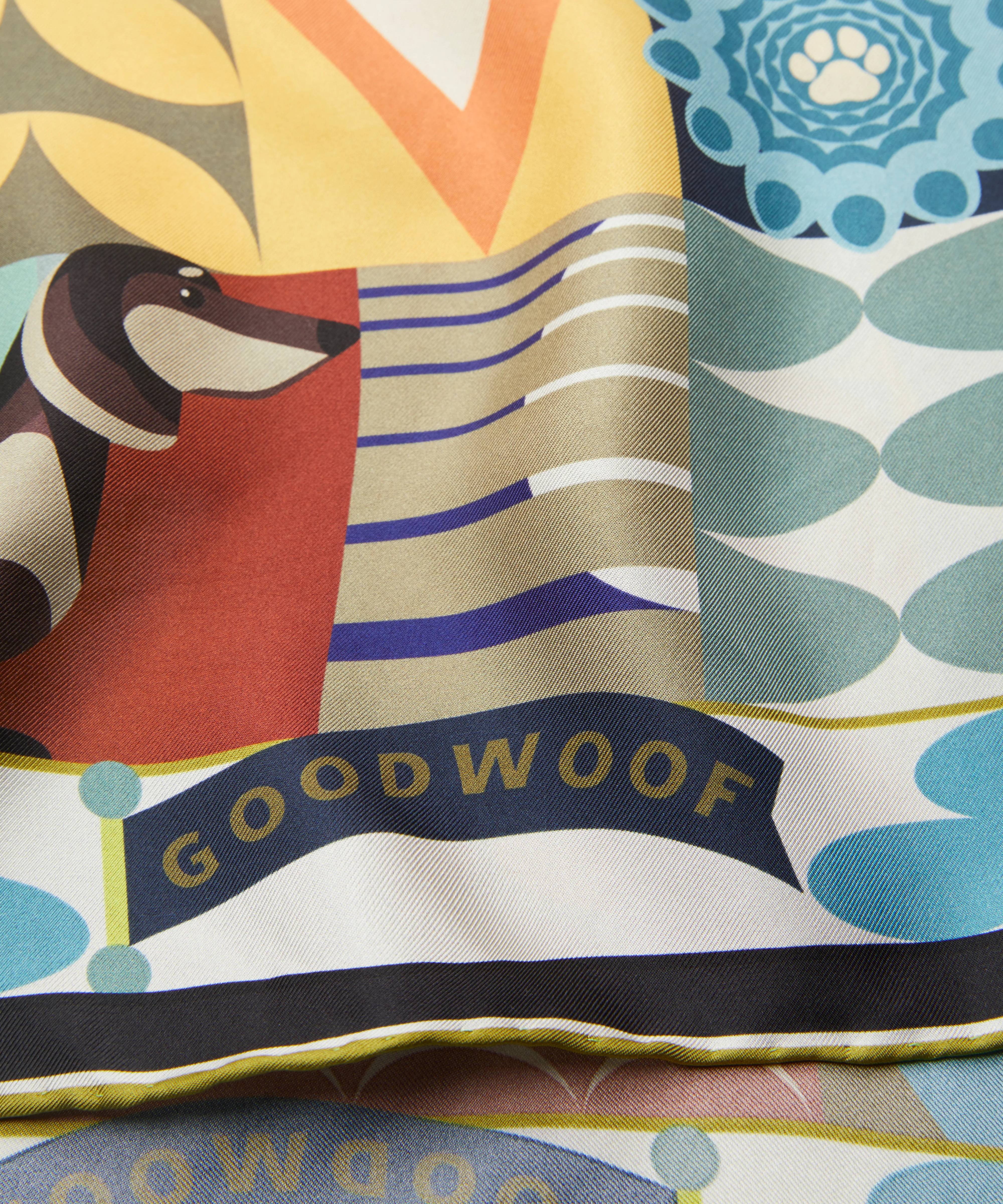 Goodwoof Geometric Scarf - Image 4