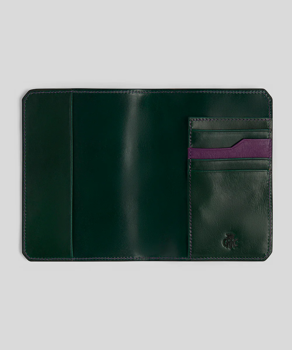 GRRC Members' Leather Passport Holder - Image 2